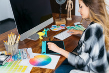 Cargar imagen en el visor de la galería, Servicio de Diseño Gráfico por hora
